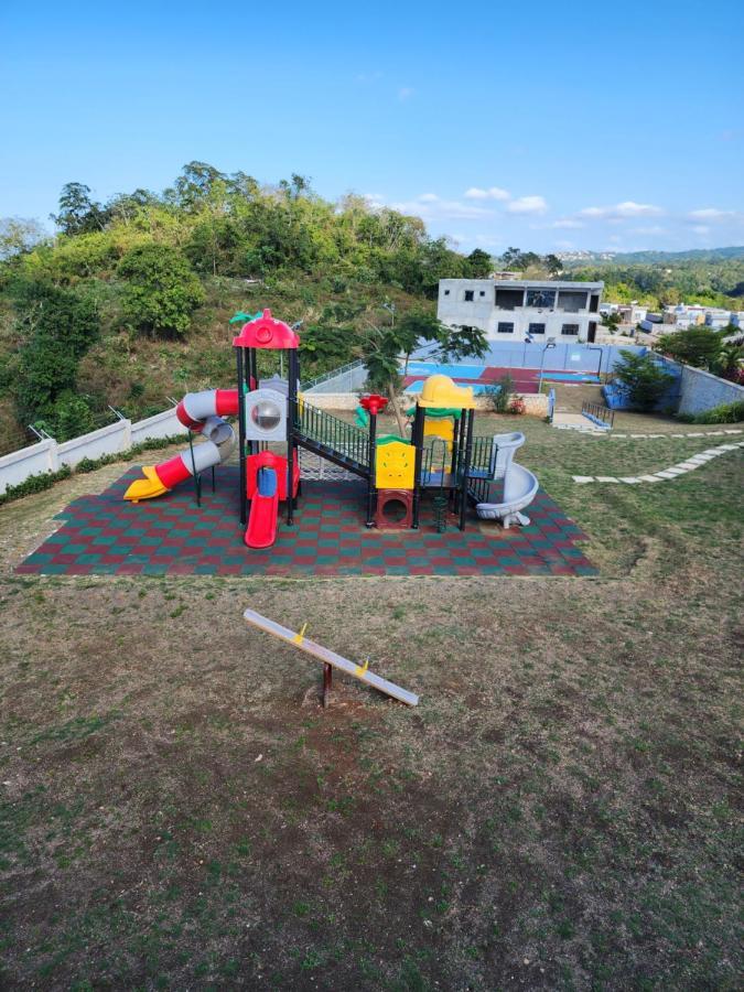 Pyramid Joy, 2 Bedroom Villa, Ocho Rios, Jamaica מראה חיצוני תמונה