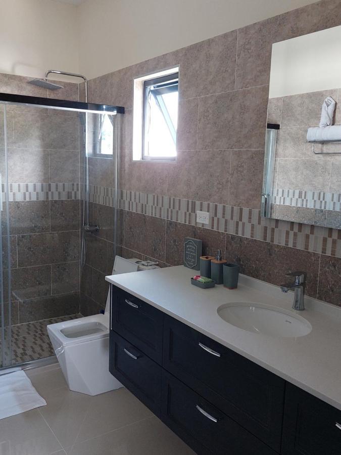 Pyramid Joy, 2 Bedroom Villa, Ocho Rios, Jamaica מראה חיצוני תמונה